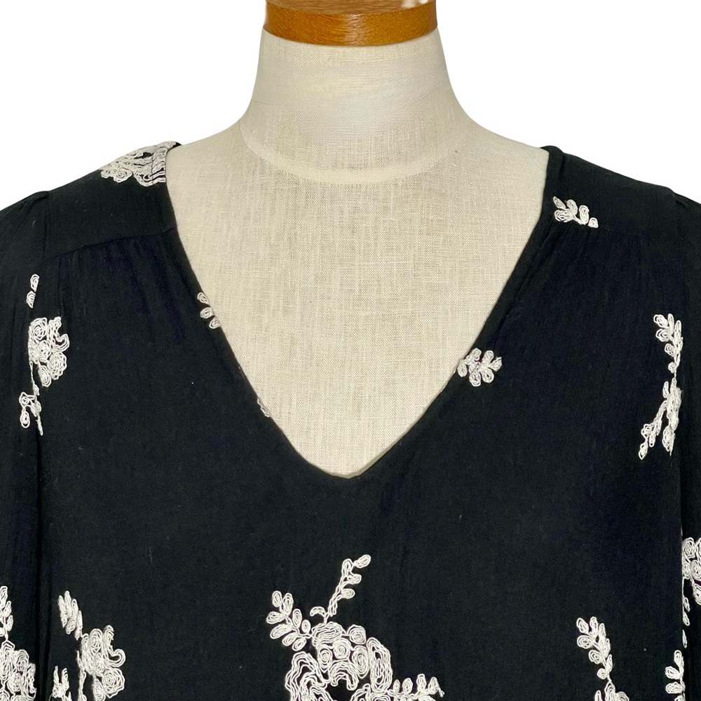 Free People Austin Emma Mini Swing Dress Floral Black White Embroidered SzXS - Picture 4 of 10
